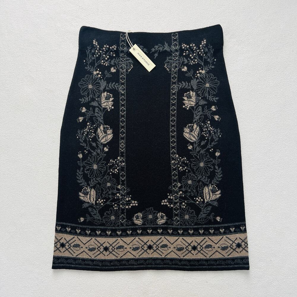 NWT Max Studio Women Floral Gray Rayon Blend Knit Knee Length Pencil Skirt M